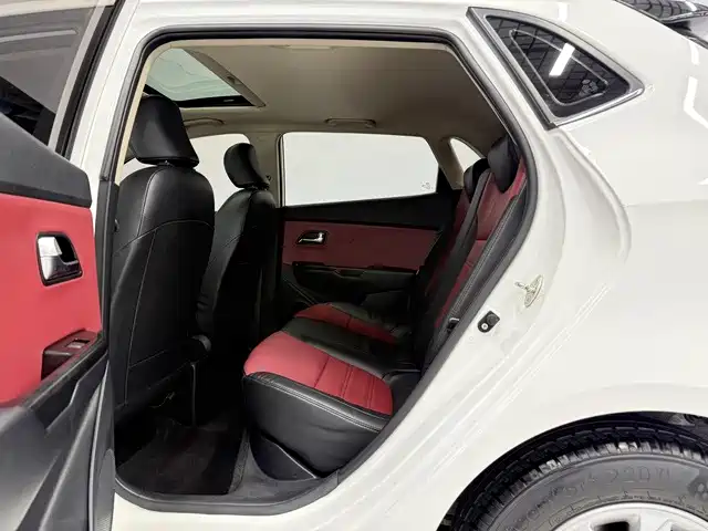Kia K2 — миниатюра 8