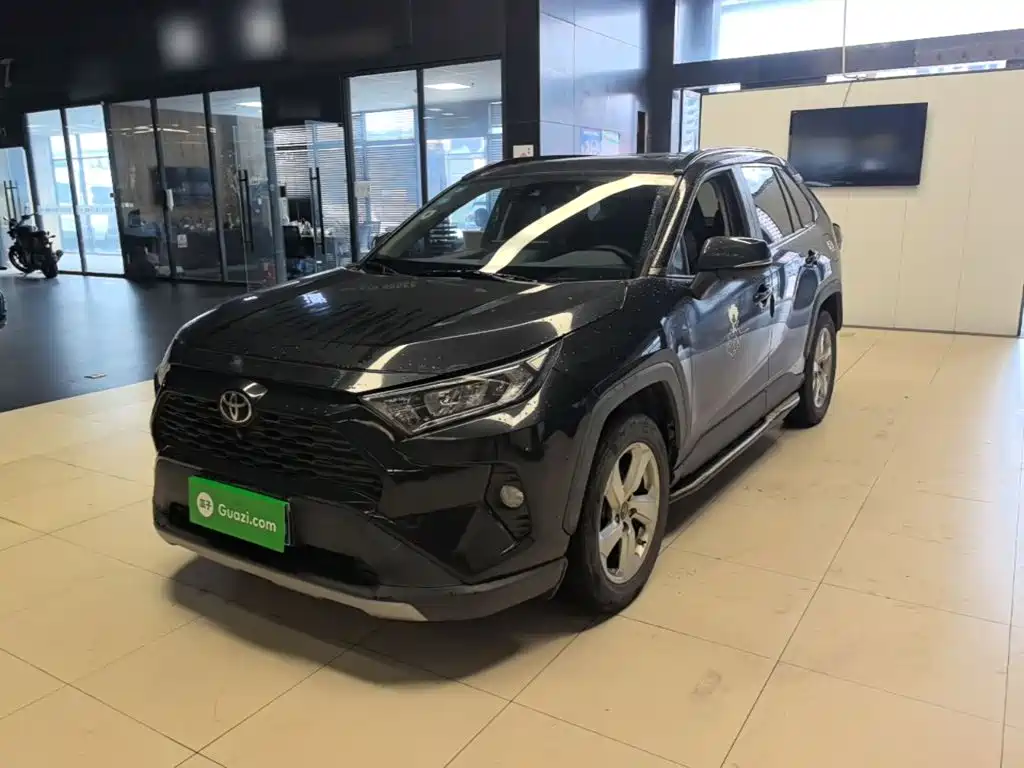 Toyota RAV4 — миниатюра 2