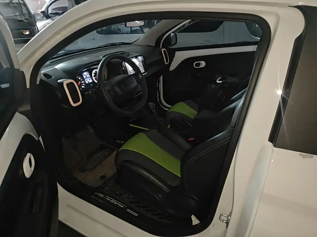 Roewe Clever — миниатюра 15