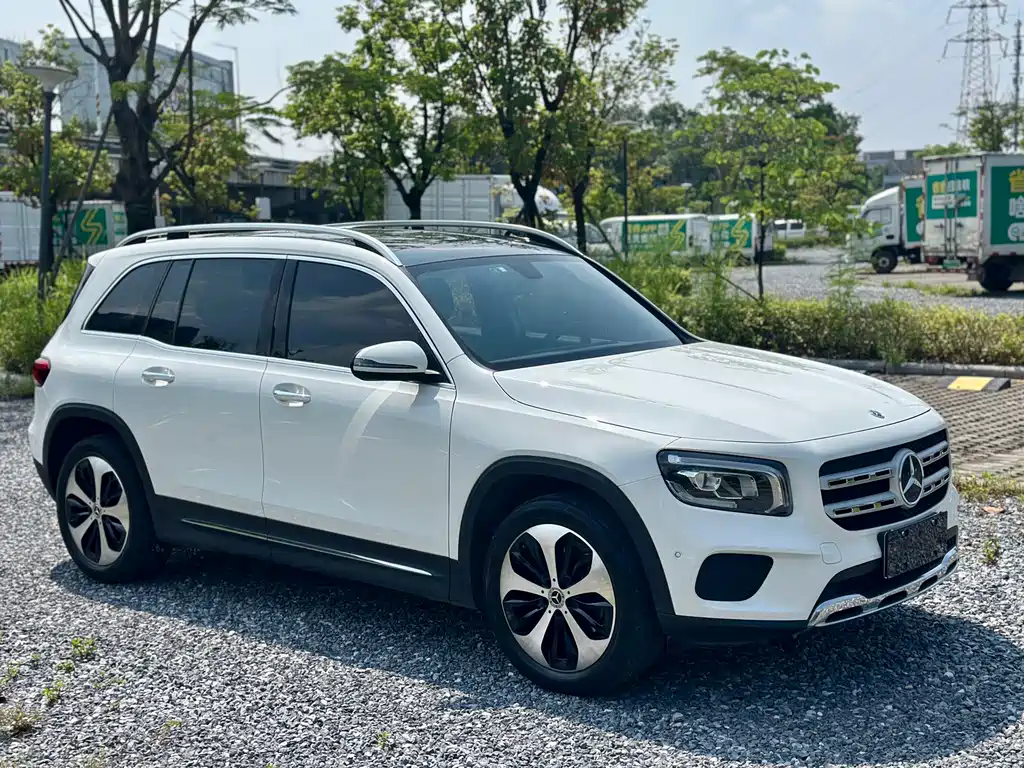 Mercedes-Benz GLB — миниатюра 3
