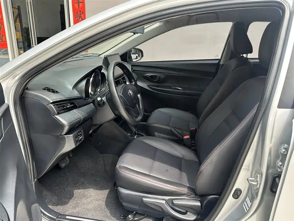 TOYOTA YARIS L ZHIXUAN