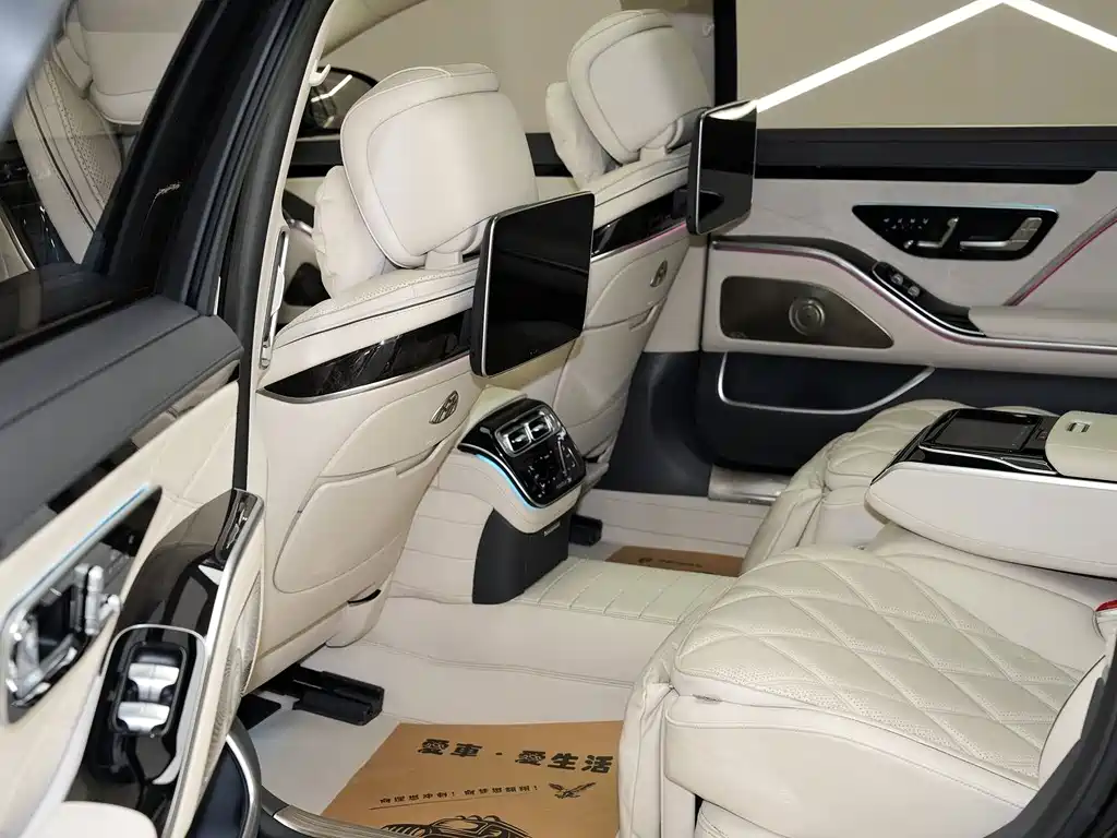 Mercedes-Benz S-Class — миниатюра 22