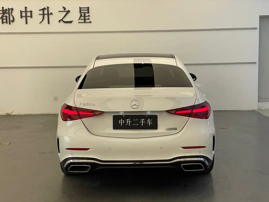 Mercedes-Benz C-Class — миниатюра 17