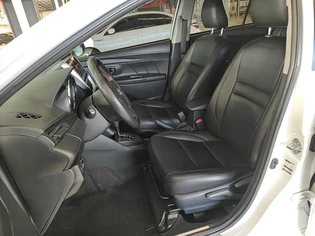 Toyota Yaris L — миниатюра 15