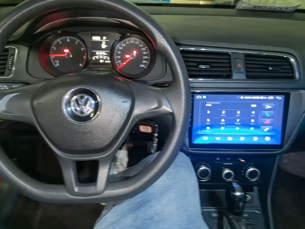 Volkswagen Lavida — миниатюра 10