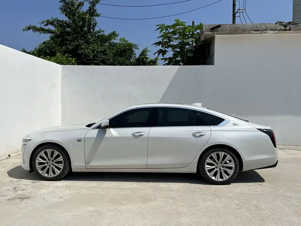 Cadillac CT6 — миниатюра 5