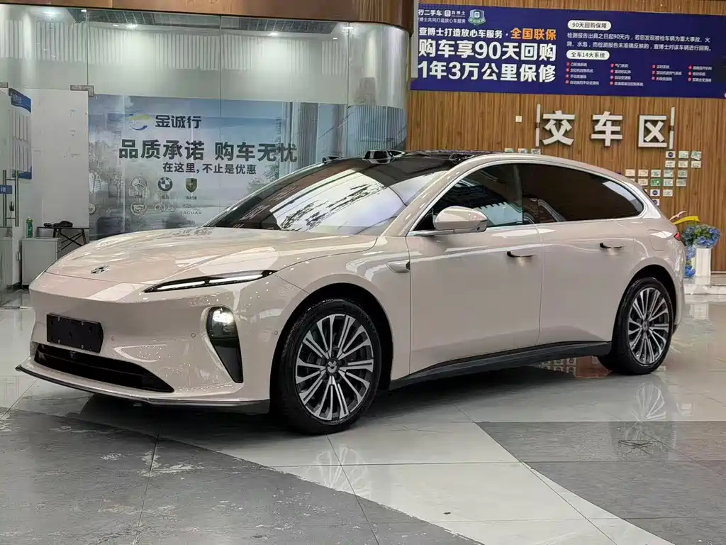 NIO ET5T — миниатюра 2