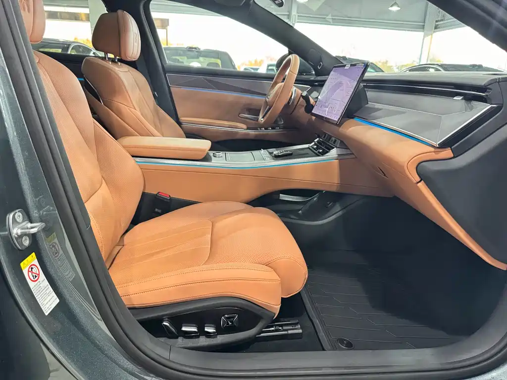 BYD Хань Ли — миниатюра 17