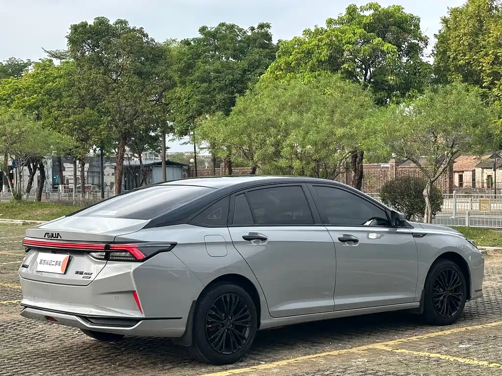 Dongfeng Aeolus Yixuan Max MAX 2023 1.5T