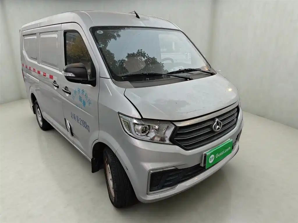 CHANGAN CROSS STAR V7