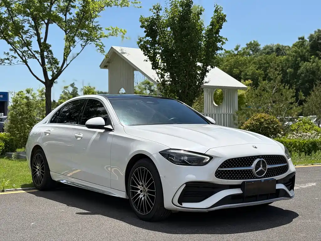 Mercedes-Benz C-Class — миниатюра 3