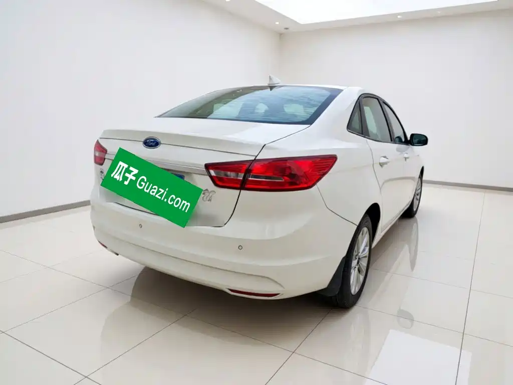 Ford Escort — миниатюра 4