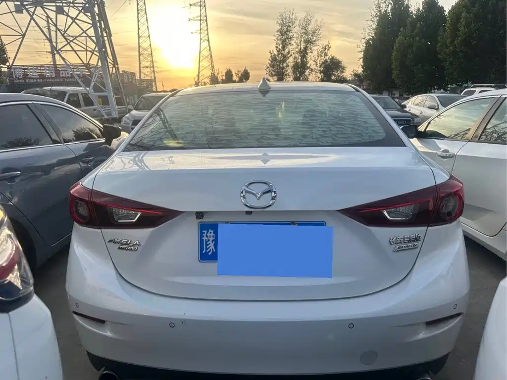 Mazda 3 Axela — миниатюра 10