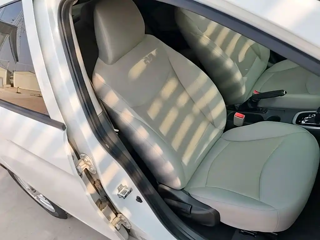 Chevrolet Sail — миниатюра 25