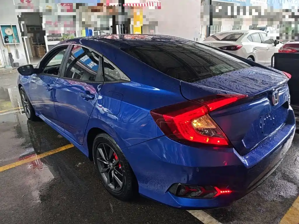 Honda Civic — миниатюра 5