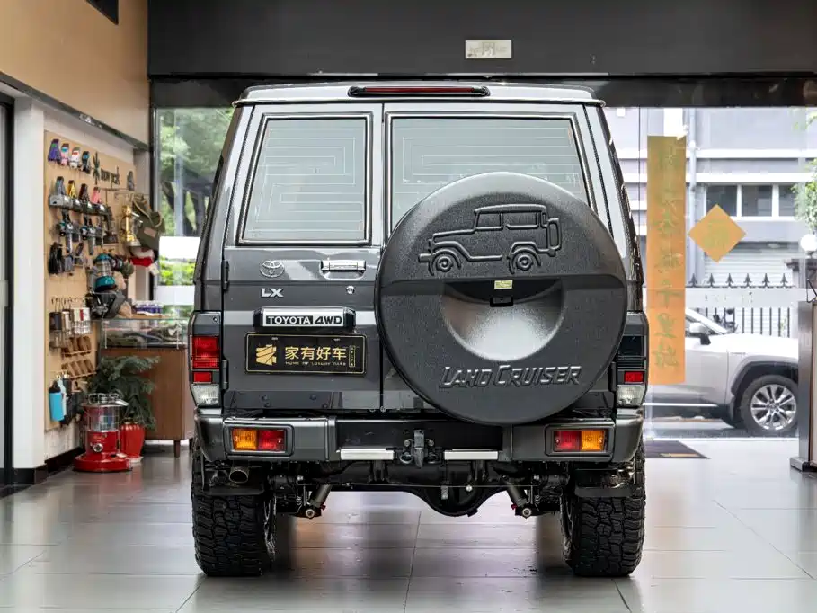 Toyota Land Cruiser — миниатюра 5