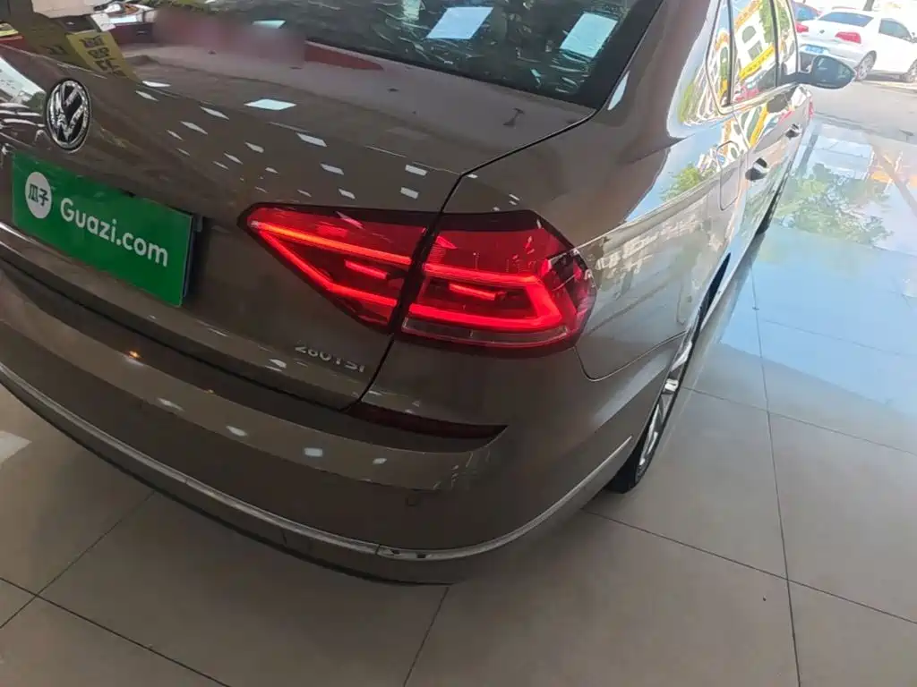 Volkswagen Passat — миниатюра 8
