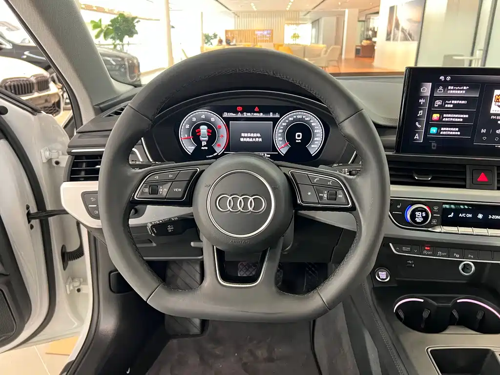 Audi A4L — миниатюра 10
