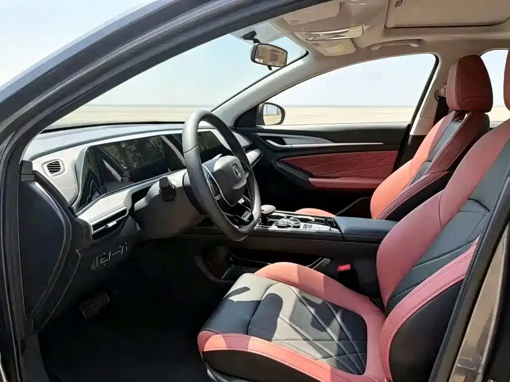 Changan Eado — миниатюра 4