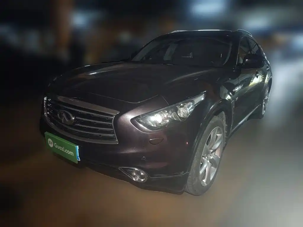Infiniti QX70 2015