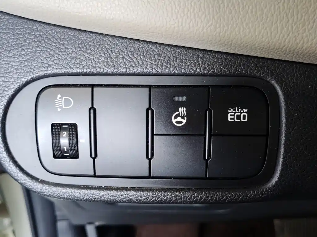 Kia Carens — миниатюра 17