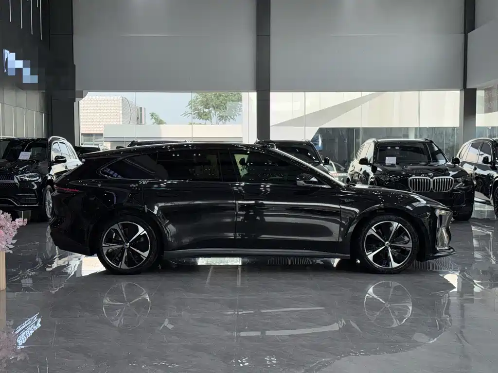 NIO ET5T — миниатюра 3
