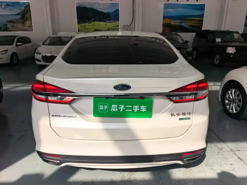Ford Mondeo — миниатюра 6