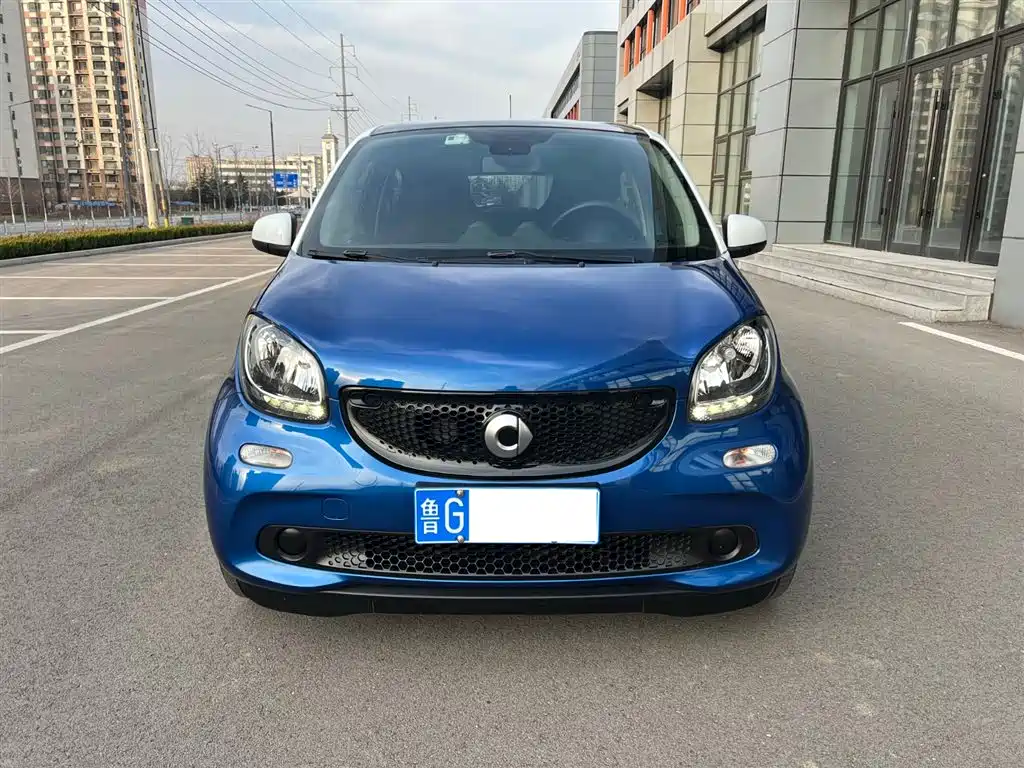 SMART FORFOUR