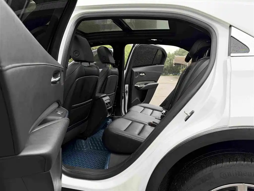 Cadillac XT4 — миниатюра 18