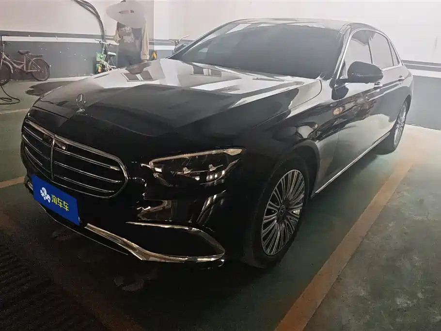 Mercedes-Benz E-Class 2022