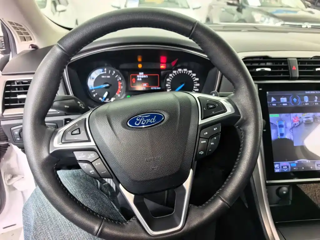 Ford Mondeo — миниатюра 11