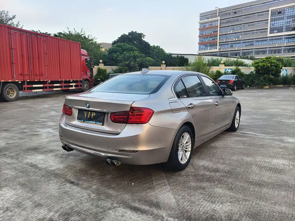 BMW 3 Series — миниатюра 6