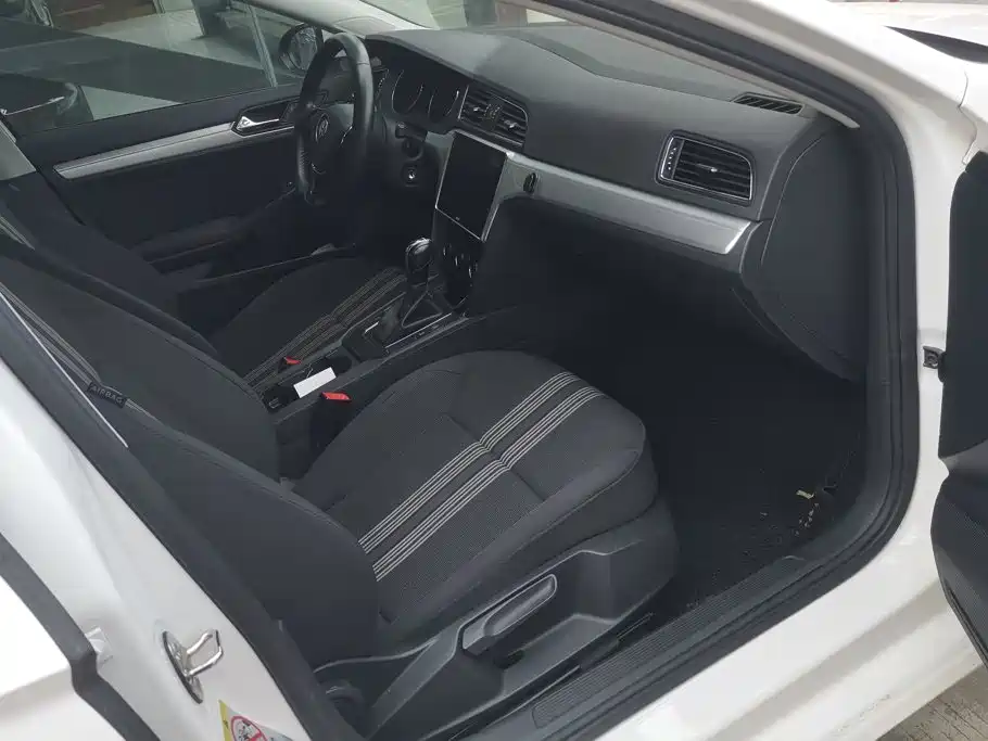 Volkswagen Lamando — миниатюра 8