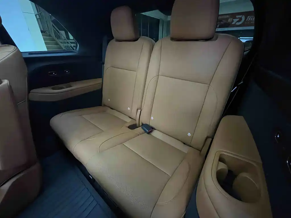 Li Auto Li L8 — миниатюра 21