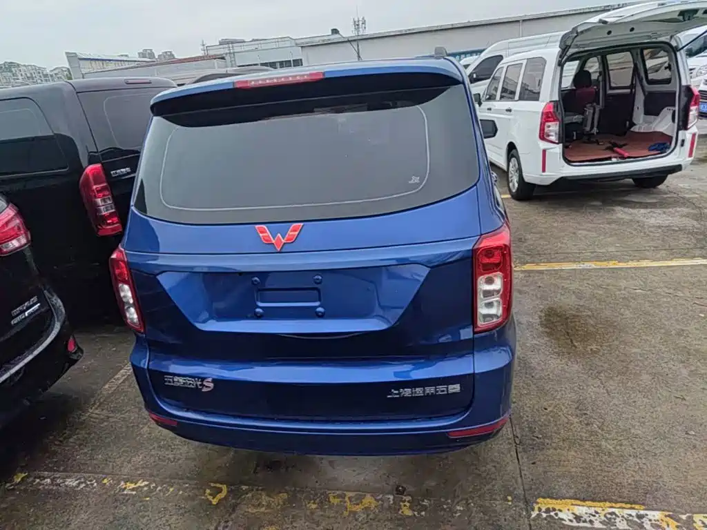 Wuling Hongguang — миниатюра 6