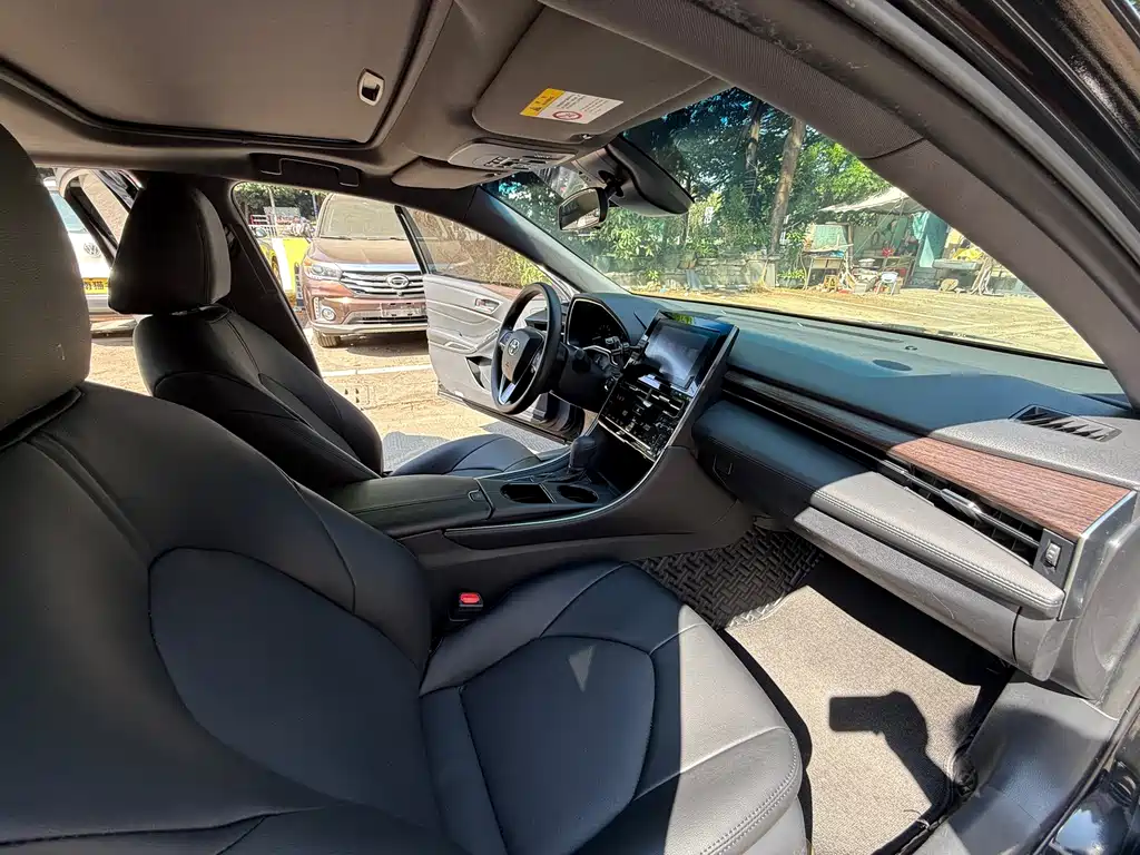 Toyota Avalon — миниатюра 9