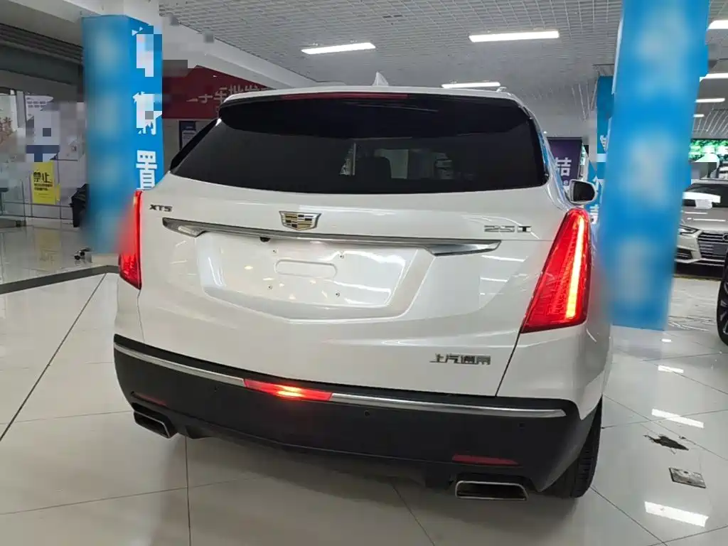 Cadillac XT5 — миниатюра 6