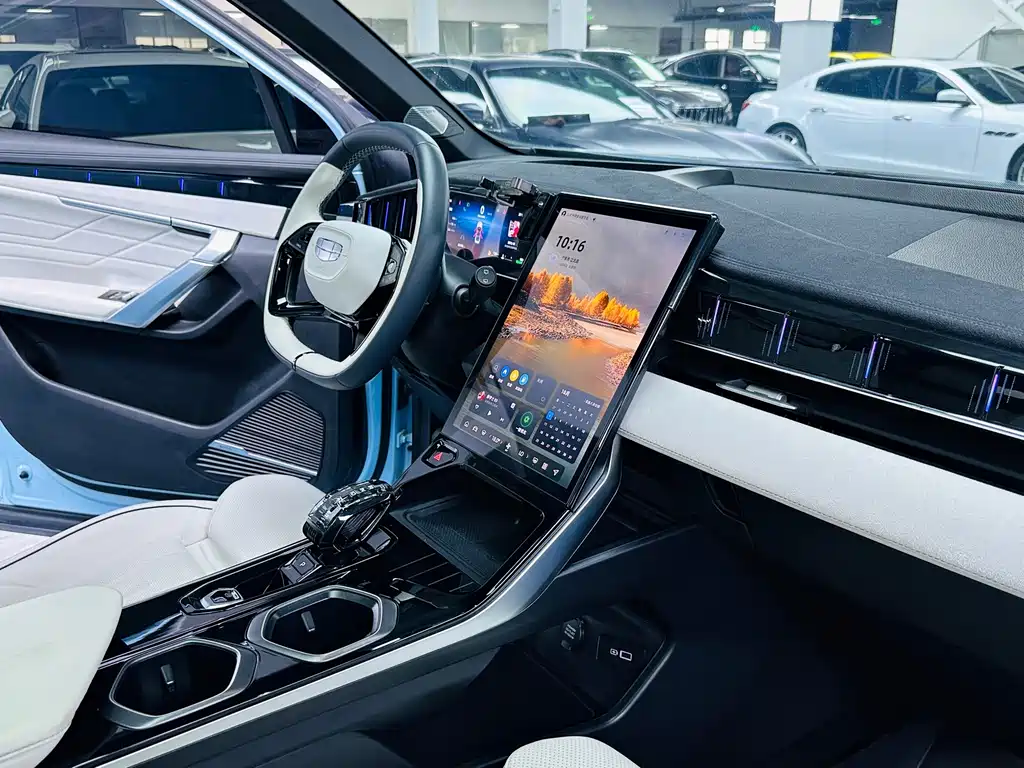 Geely Boyue L — миниатюра 7