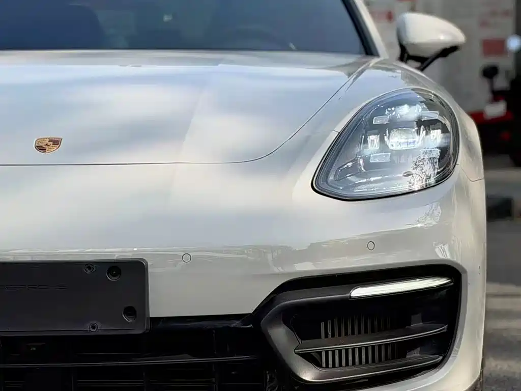 Porsche Panamera — миниатюра 3