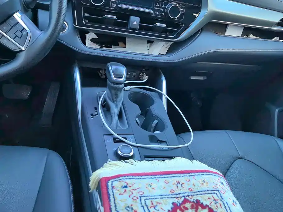 Toyota Highlander — миниатюра 16