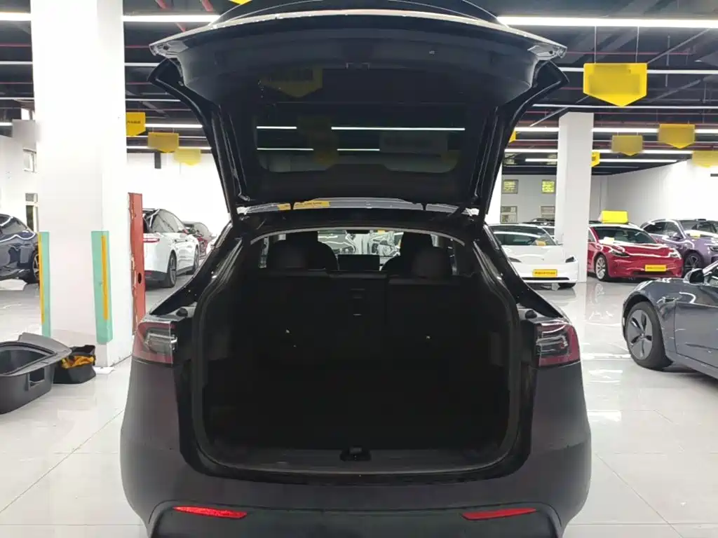 Tesla Model Y — фотографии объявления, Фото 19