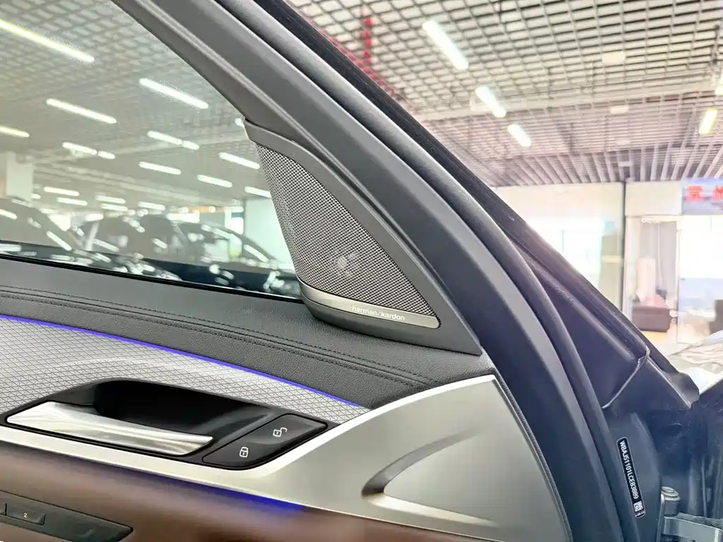 BMW 5 Series (Import) — миниатюра 10