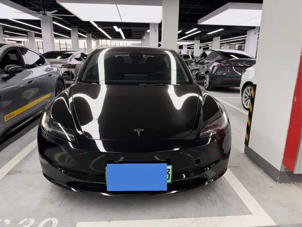 Tesla Model 3 — миниатюра 2