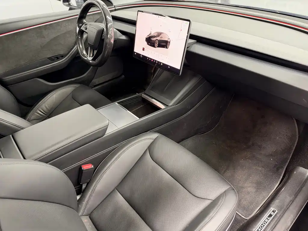 Tesla Model 3 — миниатюра 6