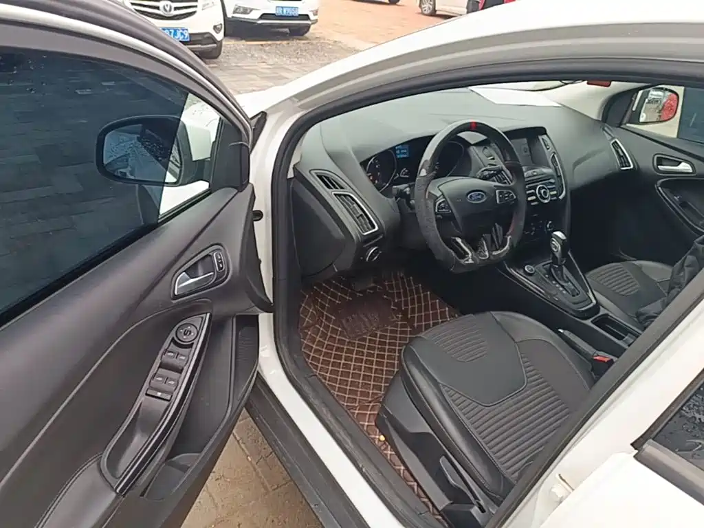 Ford Focus — миниатюра 16