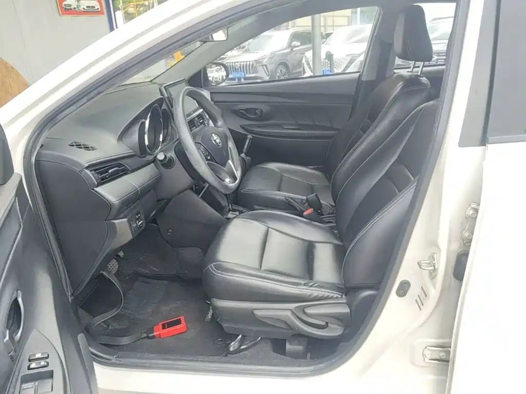 Toyota Vios FS — миниатюра 15