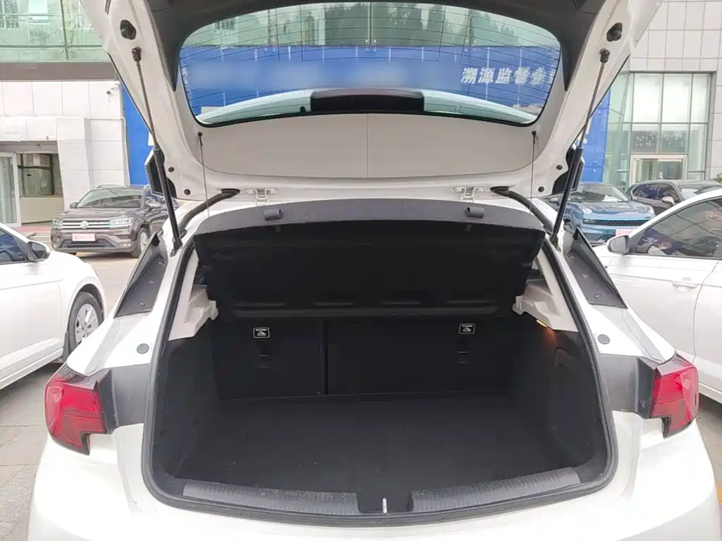 Buick Verano — миниатюра 19