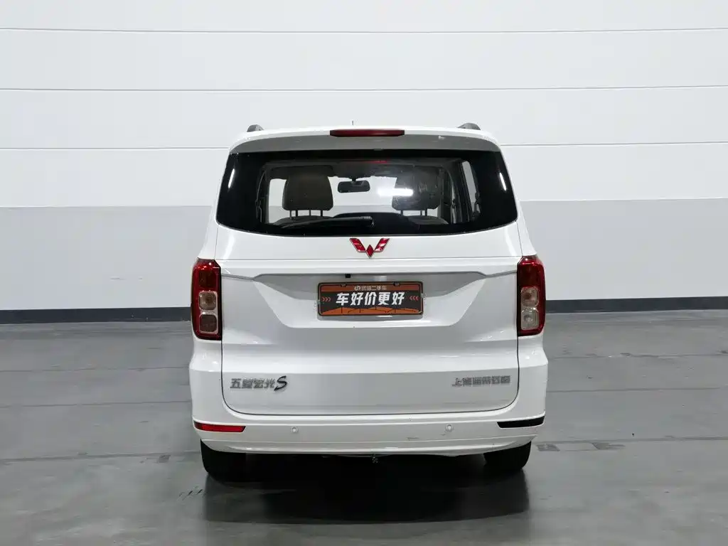Wuling Hongguang — миниатюра 4