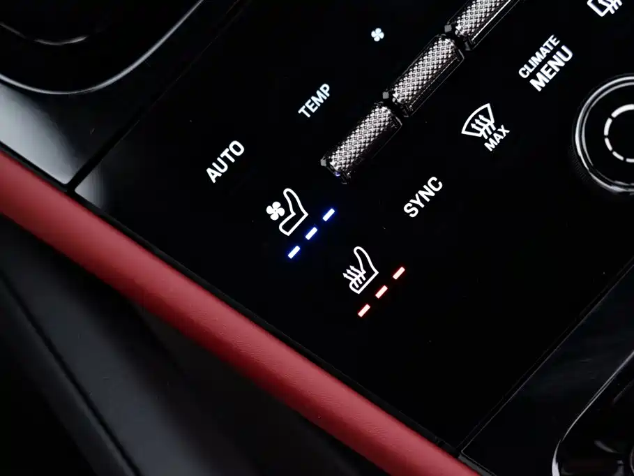 Porsche Cayenne — миниатюра 27