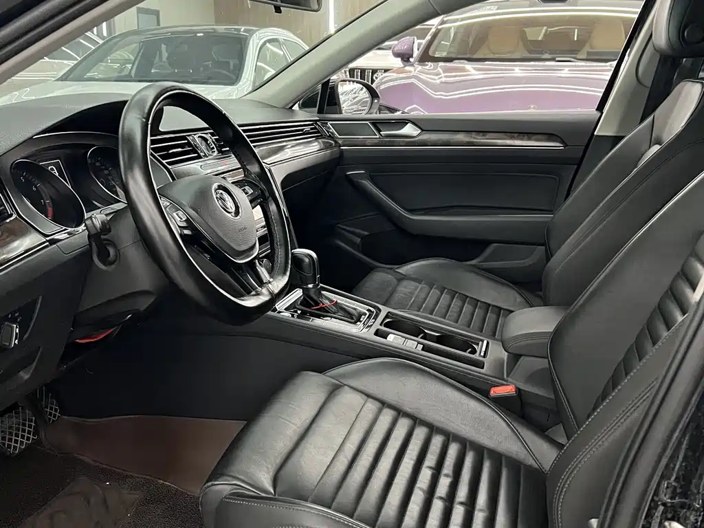 Volkswagen Magotan 2019 330TSI DSG Lead VI